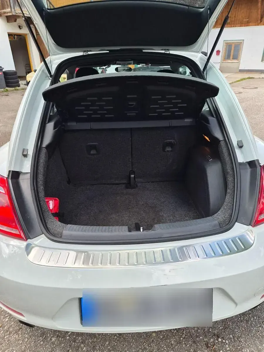 Gebraucht VW Beetle Sport 200 PS (147 kW) 2011 Weiß Kleinwagen