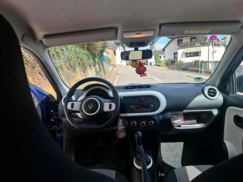 Gebraucht Renault Twingo 69 PS (50 kW) 2018 Blau Kleinwagen