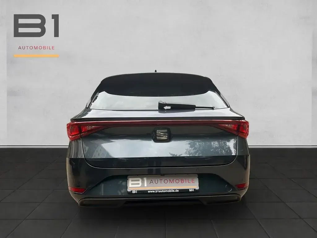 Gebraucht Seat Leon XCELLENCE 150 PS (110 kW) 2022 Grau Limousine
