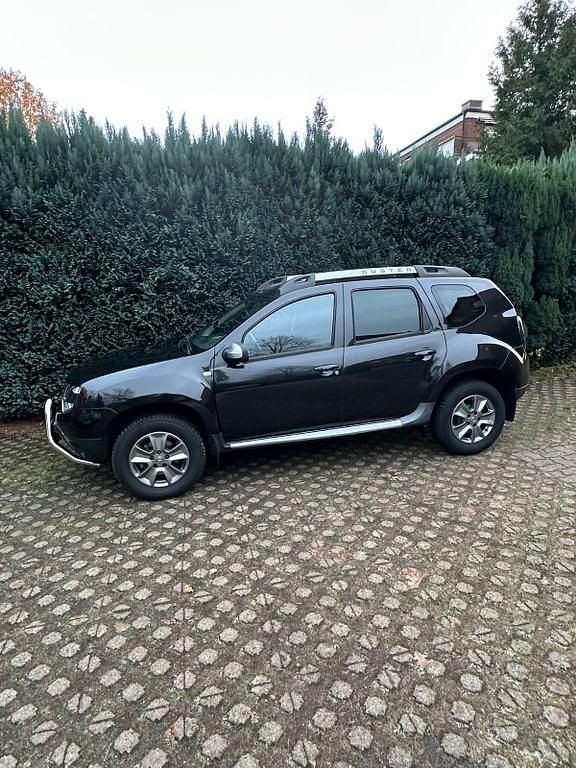 Gebraucht Dacia Duster Prestige 125 PS (91 kW) 2015 Schwarz SUV