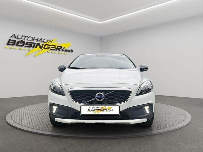 Gebraucht Volvo V40 190 PS (139 kW) 2016 Andere Limousine