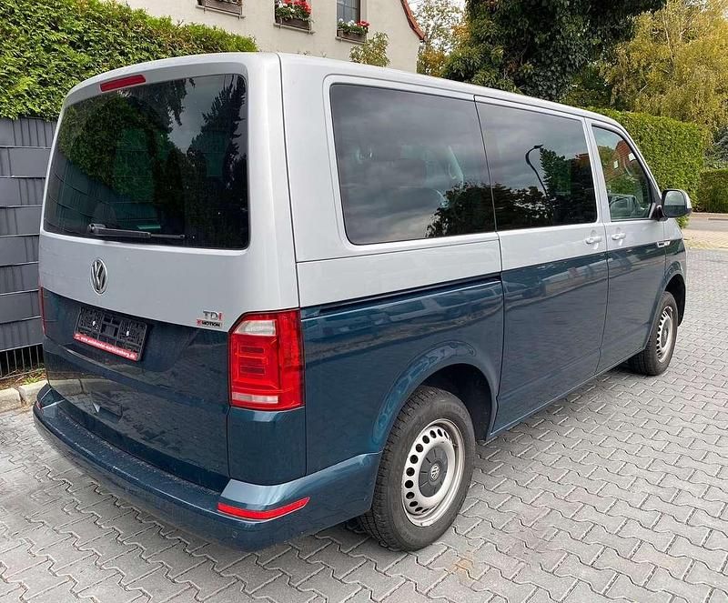 Używany VW T6 150 KM (110 kW) 2019 Zielony Van