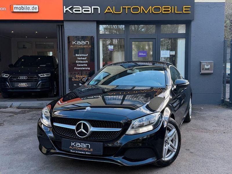Gebraucht Mercedes C180 156 PS (114 kW) 2017 Schwarz  unilack Coupé