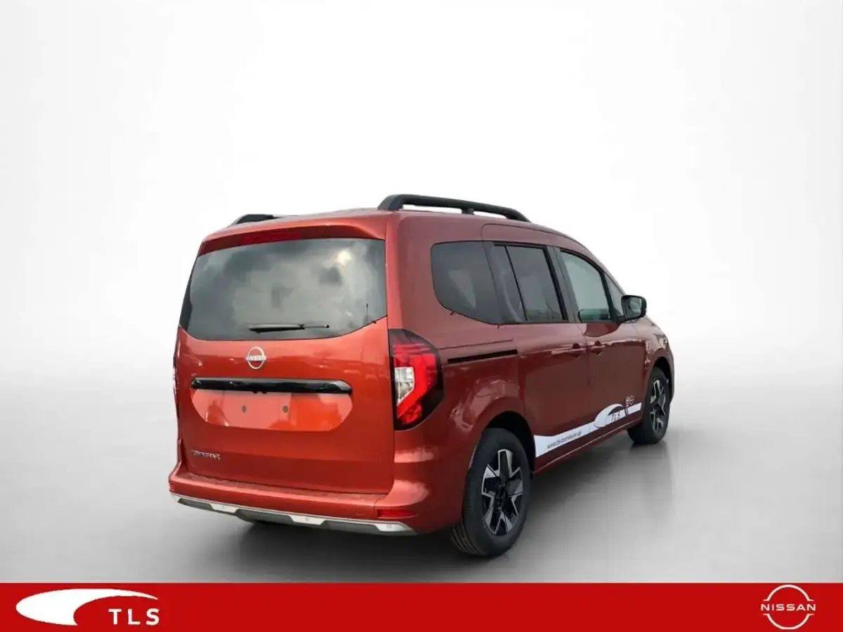 Gebraucht Nissan Townstar N-Connecta 131 PS (96 kW) 2025 Terracotta (dunkelrot) Kombi
