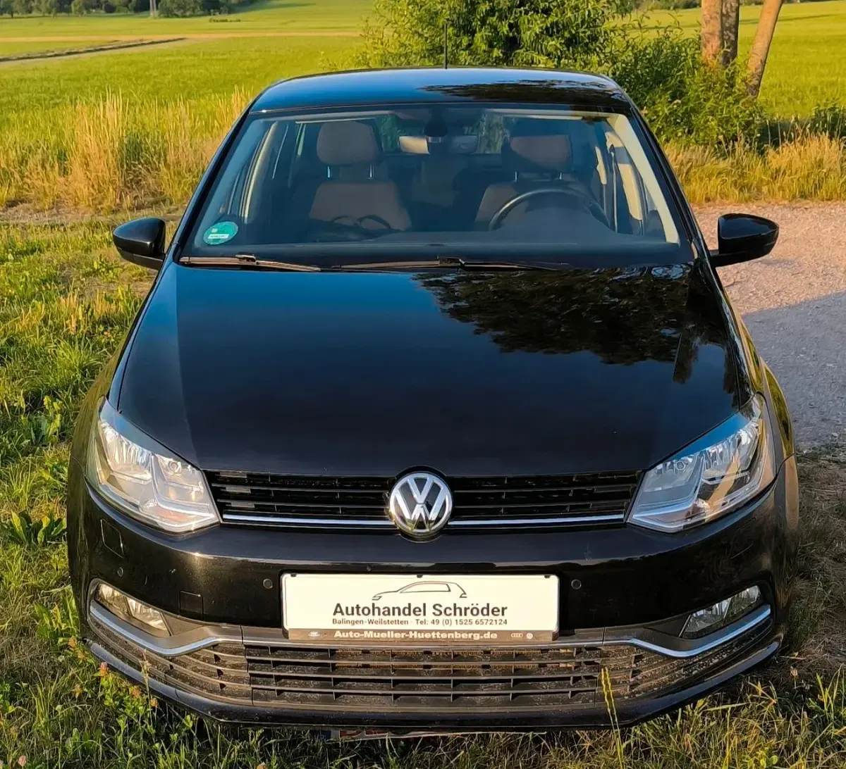 Gebraucht VW Polo Sound 75 PS (55 kW) 2017 Schwarz Kleinwagen
