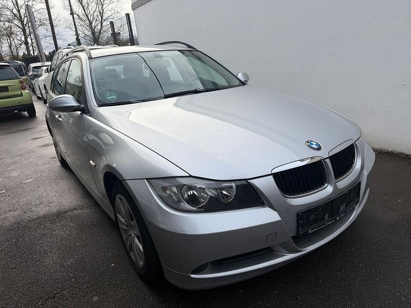 Gebraucht BMW 318 129 PS (94 kW) 2007 Silber Kombi