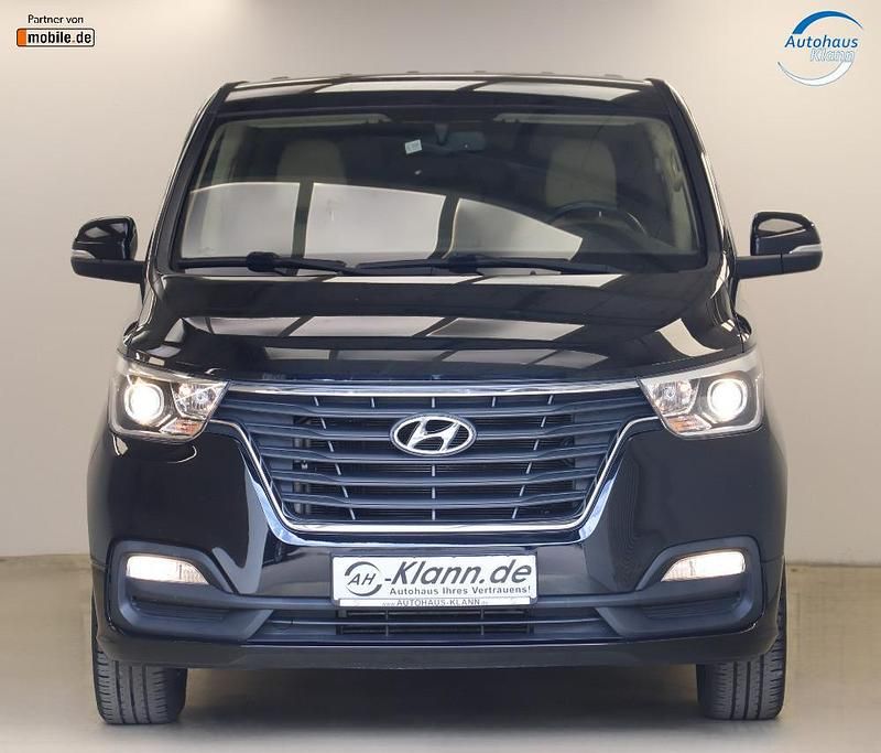 Gebraucht Hyundai H-1 Premium 170 PS (125 kW) 2019 Schwarz Van / Kleinbus