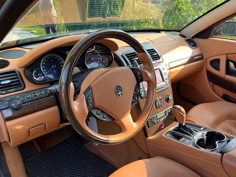 Schwarz Gebraucht 2010 Maserati Quattroporte Limousine | 24.800 € (Teuer) - Bild 1/4