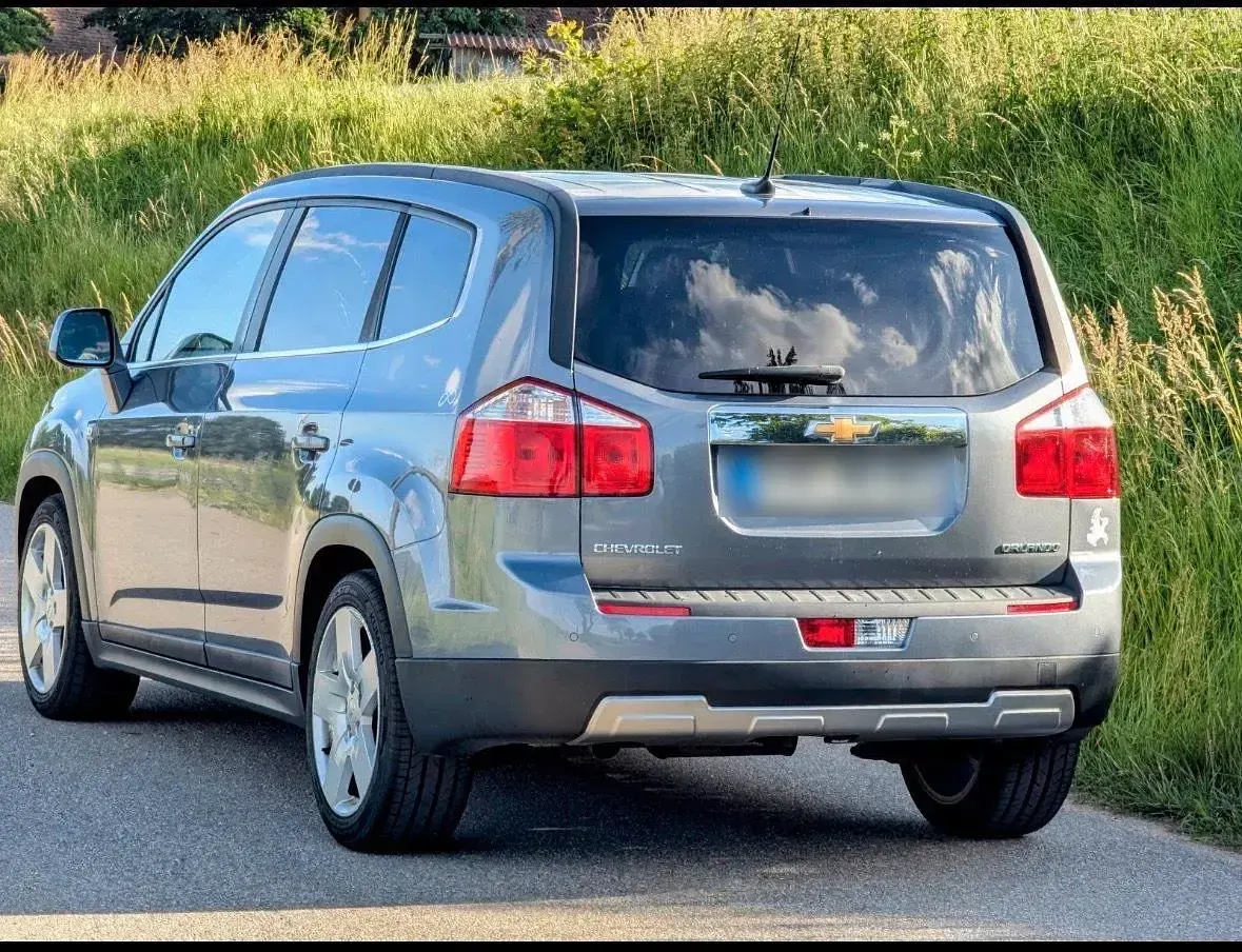 Gebraucht Chevrolet Orlando 163 PS (119 kW) 2014 Grau Van / Kleinbus