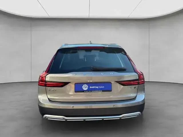 Gebraucht Volvo V90 CC 173 PS (127 kW) 2022 Kombi