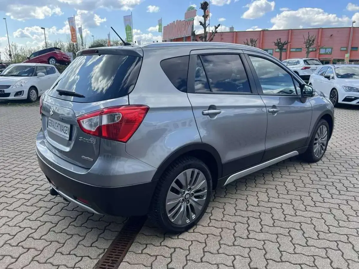 Gebraucht Suzuki SX4 S-Cross Comfort 120 PS (88 kW) 2015 Galactic gray metallic SUV