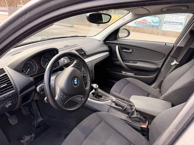 Gebraucht BMW 116 116 PS (85 kW) 2009 Grau Kleinwagen