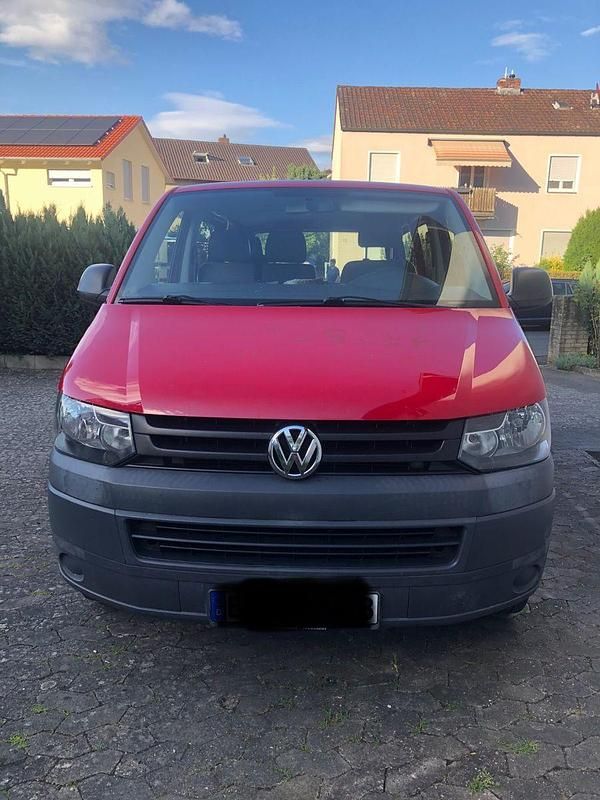 Rot Gebraucht 2012 VW Transporter Van | 8.400 € - Bild 1/4