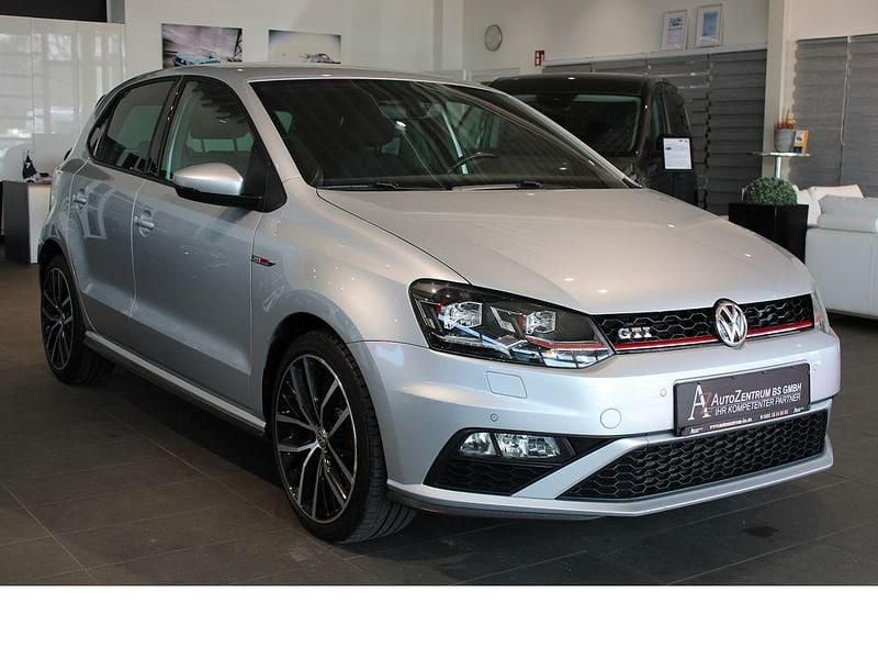 Second-hand VW Polo GTI 192 CP (141 kW) 2017 Argintiu Berlinǎ