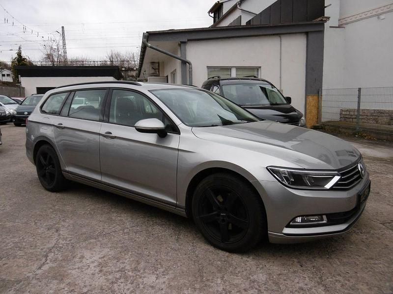 Gebraucht VW Passat 150 PS (110 kW) 2015 Silber Limousine