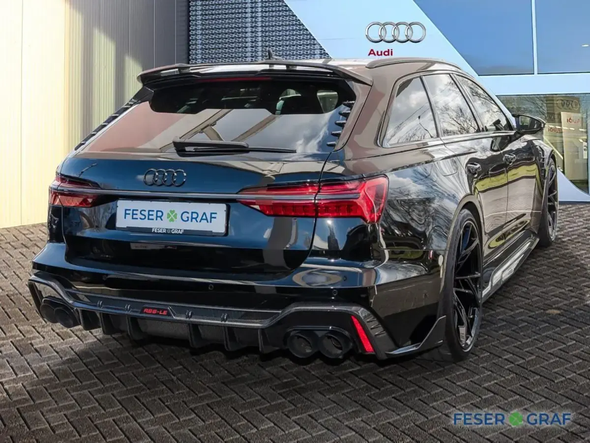 Gebraucht Audi RS6 Premium 760 PS (558 kW) 2023 Mythosschwarz metallic Kombi