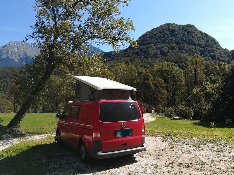 Gebraucht VW Transporter 140 PS (102 kW) 2010 Rot Van