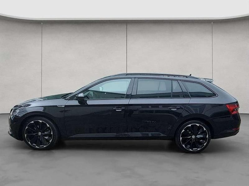 Gebraucht Skoda Superb SportLine 218 PS (160 kW) 2020 Blackmagic perleffekt Kombi