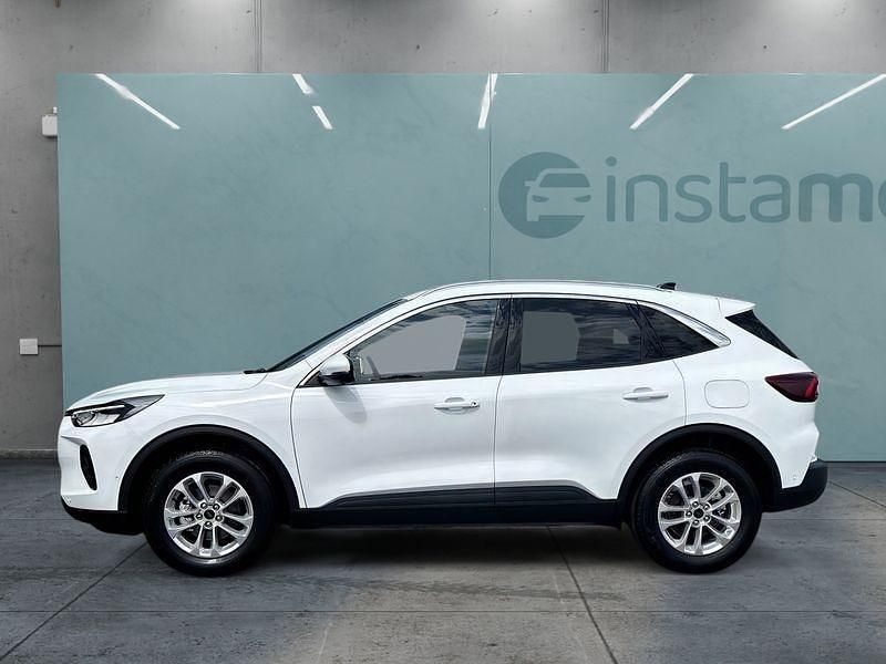 Gebraucht Ford Kuga 152 PS (111 kW) 2024 Weiß SUV