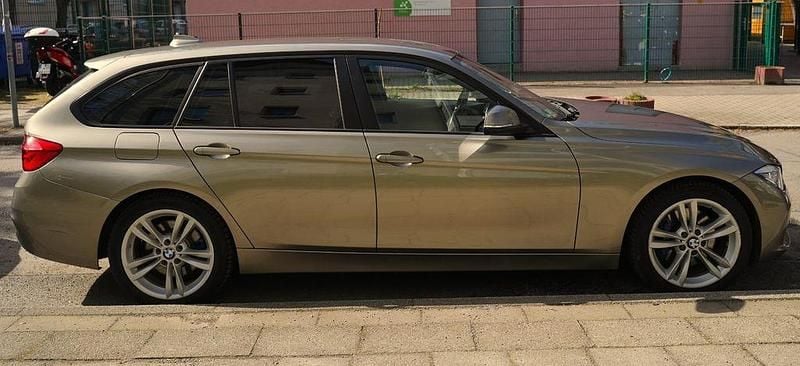 Gebraucht BMW 335 Advantage 313 PS (230 kW) 2015 Silber Kombi