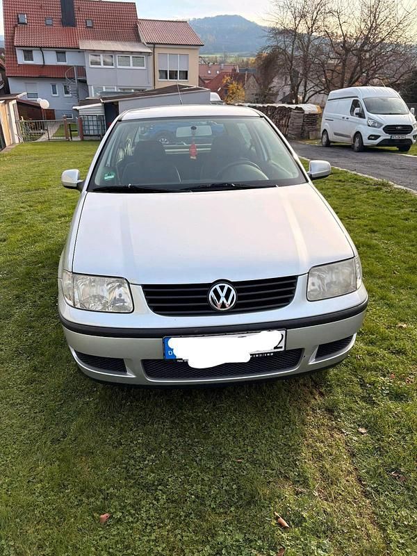 Silber Gebraucht 2001 VW Polo Kleinwagen | 1.300 € (Fairer Preis) - Bild 1/4
