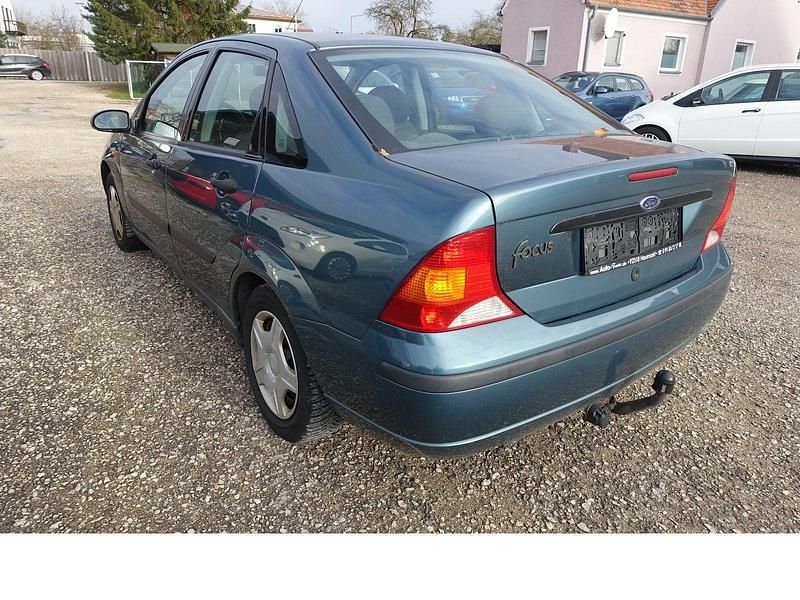 Gebraucht Ford Focus Finesse 75 PS (55 kW) 2003 Neptungrün metallic Limousine