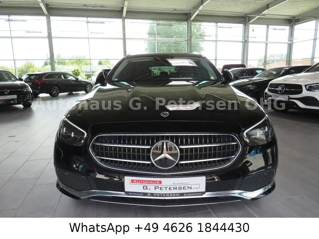 Gebraucht Mercedes E220 194 PS (142 kW) 2021 Schwarz Limousine