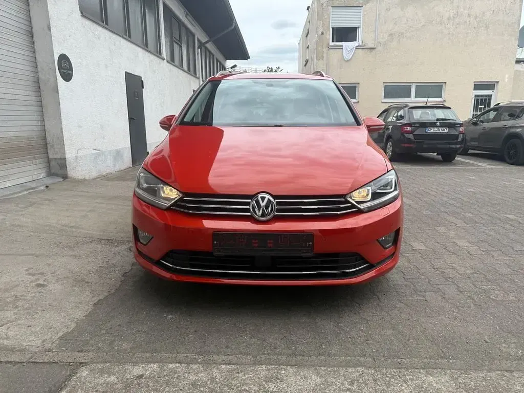 Gebraucht VW Golf Sportsvan Highline 125 PS (91 kW) 2014 Orange Van / Kleinbus