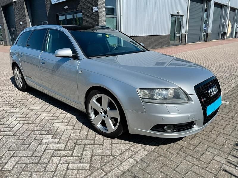 Silber Gebraucht 2006 Audi A6 Kombi | 2.250 € (Superpreis) - Bild 1/4