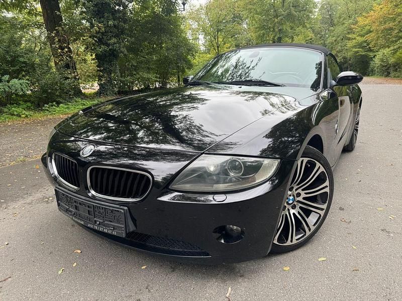 Schwarz Gebraucht 2004 BMW Z4 Sport Line Cabrio | 7.690 € (Fairer Preis) - Bild 1/4
