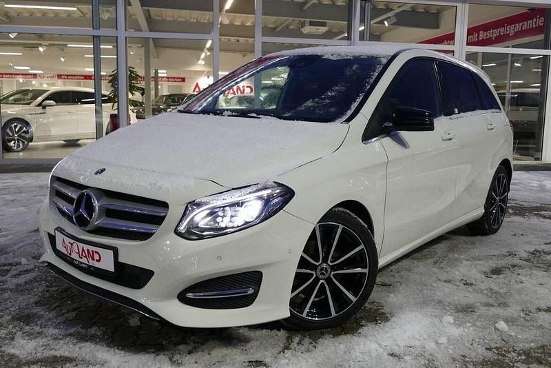Gebraucht Mercedes B200 Urban 156 PS (114 kW) 2018 Weiß Van / Kleinbus