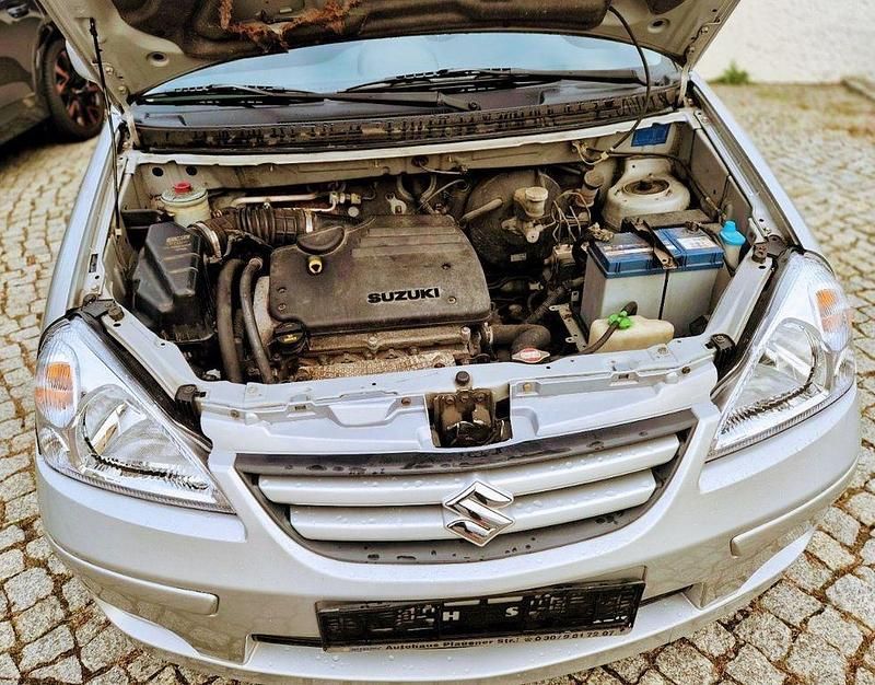 Gebraucht Suzuki Liana Comfort 106 PS (77 kW) 2004 Silber Limousine