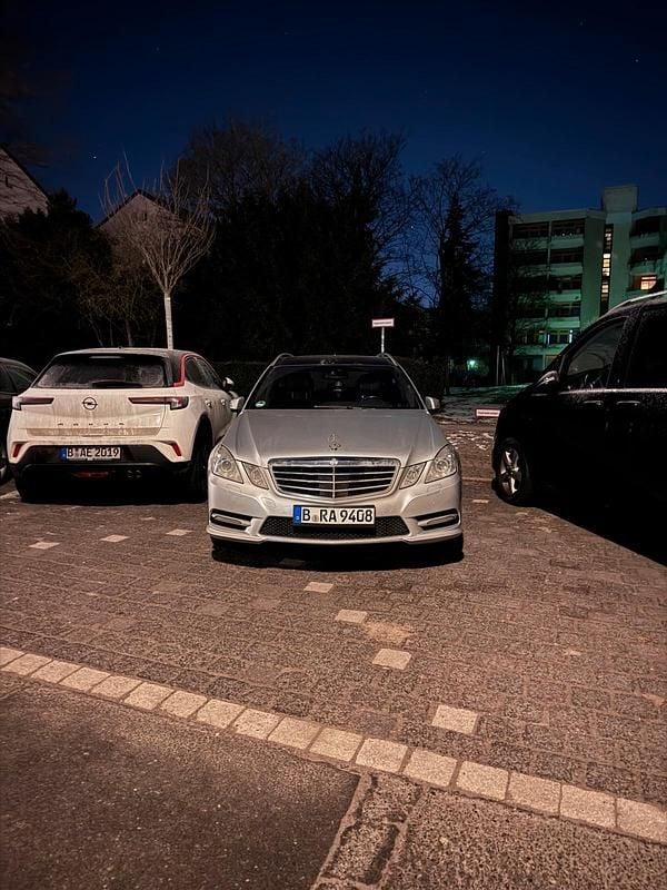 Gebraucht Mercedes E350 265 PS (194 kW) 2012 Silber Kombi