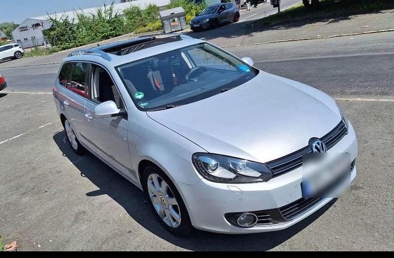 Silber Gebraucht 2012 VW Golf VI Kombi | 4.450 € (Superpreis) - Bild 1/4