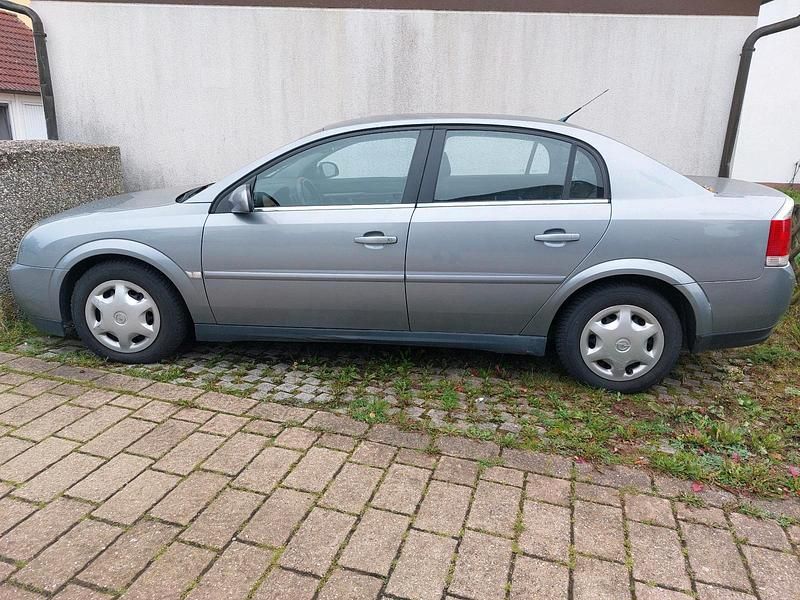 Silber Gebraucht 2004 Opel Vectra Limousine | 350 € (Superpreis) - Bild 1/4