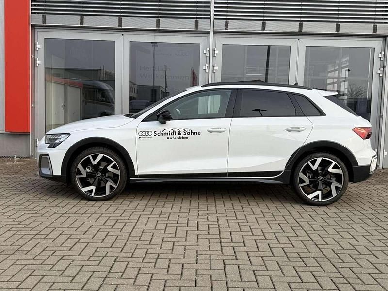 Gebraucht Audi A3 Ambiente 150 PS (110 kW) 2025 Weiß Limousine