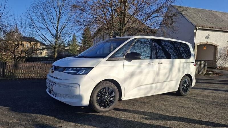 Gebraucht VW Multivan Life 218 PS (160 kW) 2022 Weiß Van