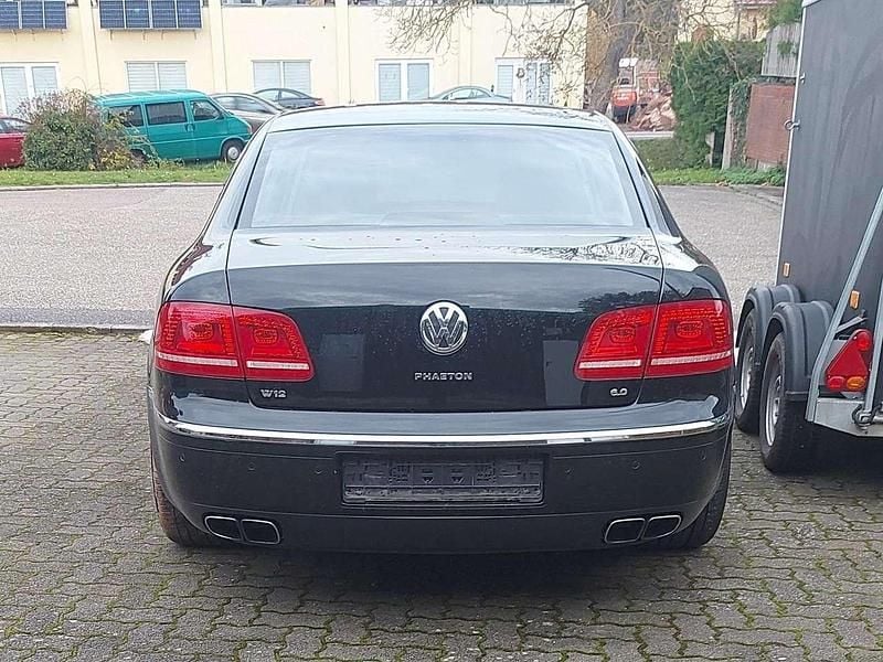 Second-hand VW Phaeton 450 CP (330 kW) 2005 Negru Berlinǎ