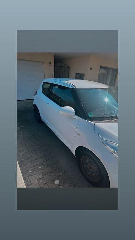 Gebraucht Suzuki Swift Basic 94 PS (69 kW) 2011 Weiß Kleinwagen