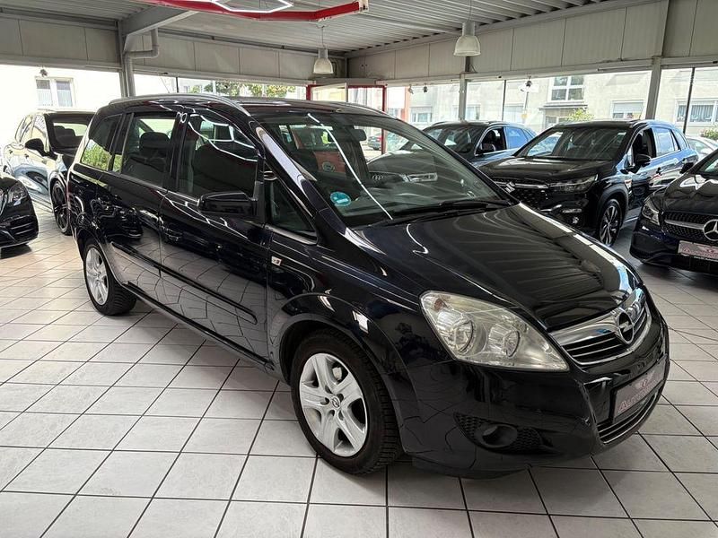Schwarz Gebraucht 2008 Opel Zafira Edition Van / Kleinbus | 2.950 € (Fairer Preis) - Bild 1/4