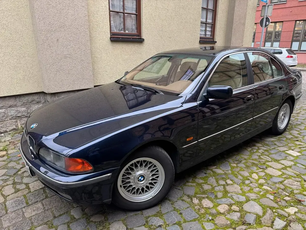 Gebraucht BMW 523 170 PS (125 kW) 1998 Blau Limousine