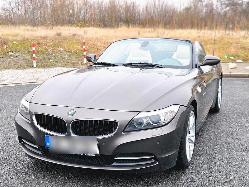 Gebraucht BMW Z4 204 PS (150 kW) 2010 Braun Cabrio