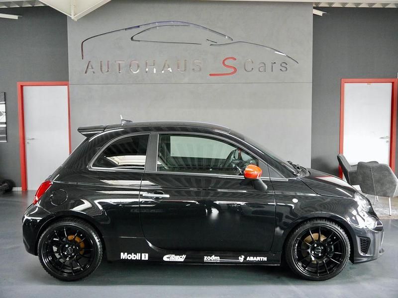 Colore esterno (scorpione schw Gebraucht 2021 Abarth 595 Kleinwagen | 16.950 € (Fairer Preis) - Bild 1/4