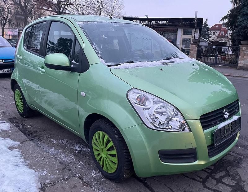 Gebraucht Suzuki Splash 65 PS (47 kW) 2008 Grün Kleinwagen