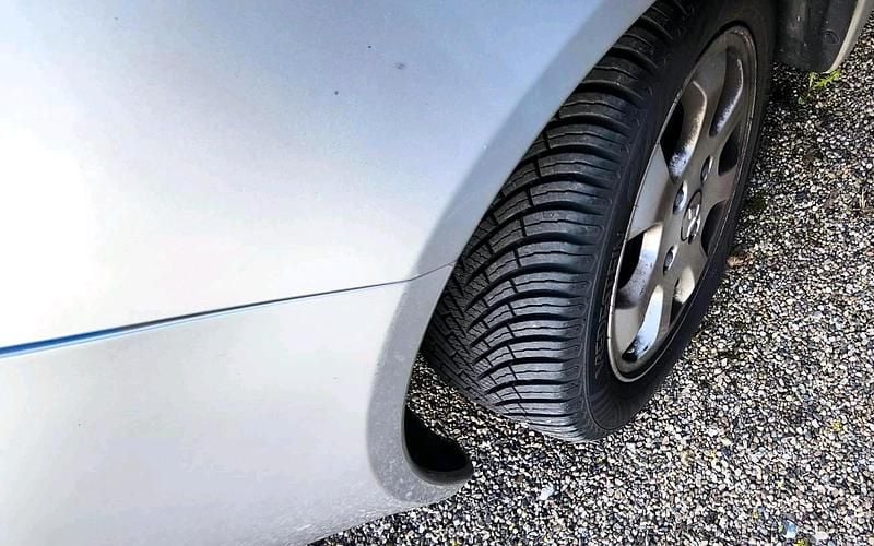 Gebraucht Mitsubishi Colt 95 PS (69 kW) 2005 Silber Kleinwagen