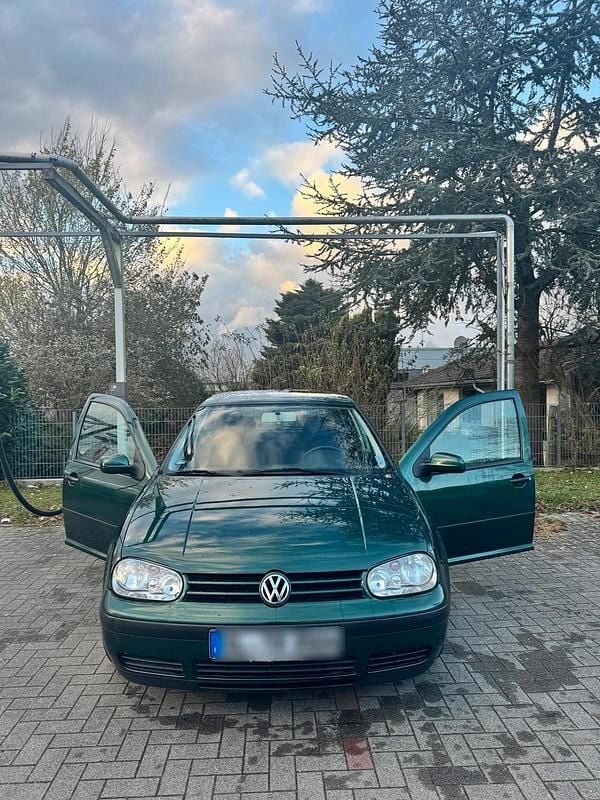 Grün Gebraucht 2000 VW Golf IV Kleinwagen | 3.699 € (Fairer Preis) - Bild 1/4
