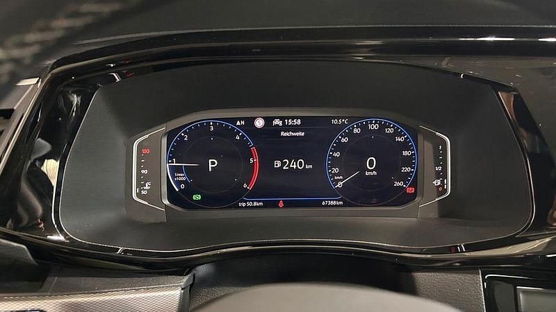 Gebraucht VW Multivan Generation Six 150 PS (110 kW) 2021 Grau Van