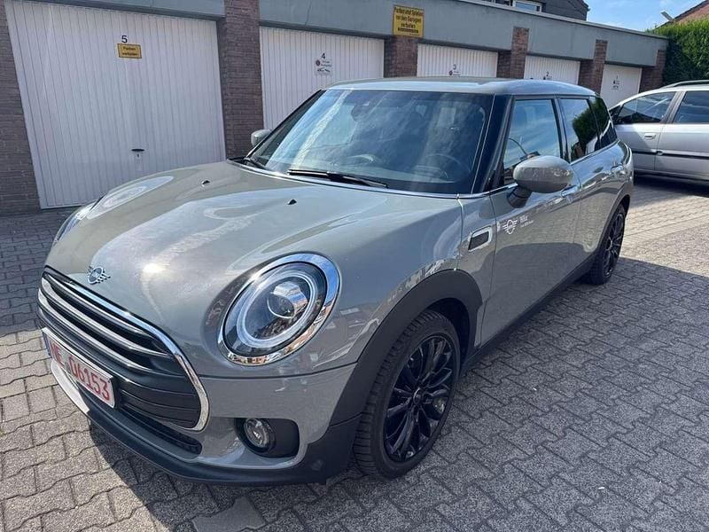 Moonwalk grey (metallic) Gebraucht 2021 Mini Cooper D Clubman Kombi | 19.900 € (Guter Preis) - Bild 1/4
