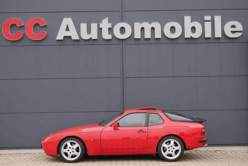 Uni rot Gebraucht 1986 Porsche 944 Turbo Coupé | 37.990 € - Bild 1/4
