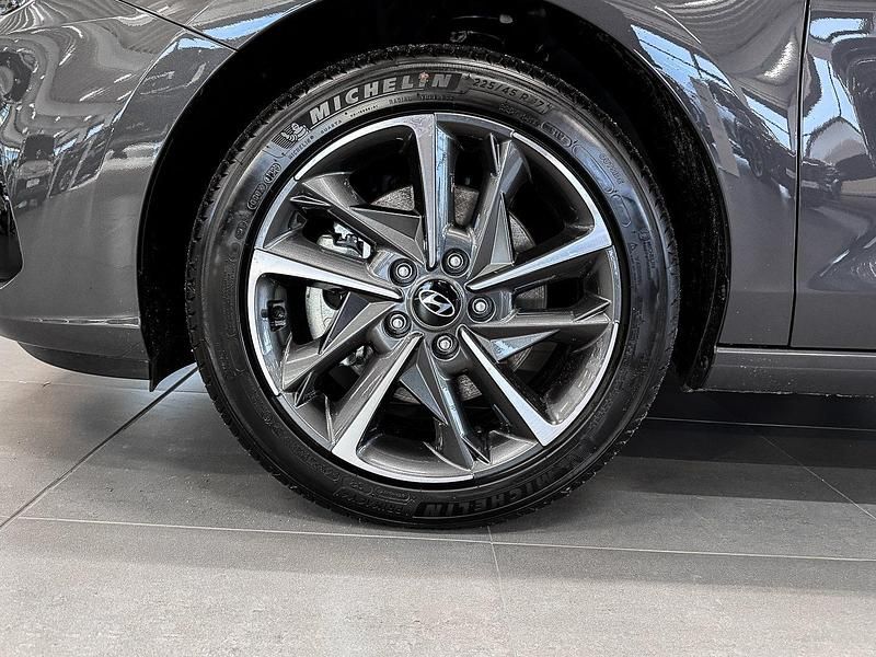 Neu Hyundai i30 Advantage 140 PS (102 kW) 2025 Ecotronic grey Kombi